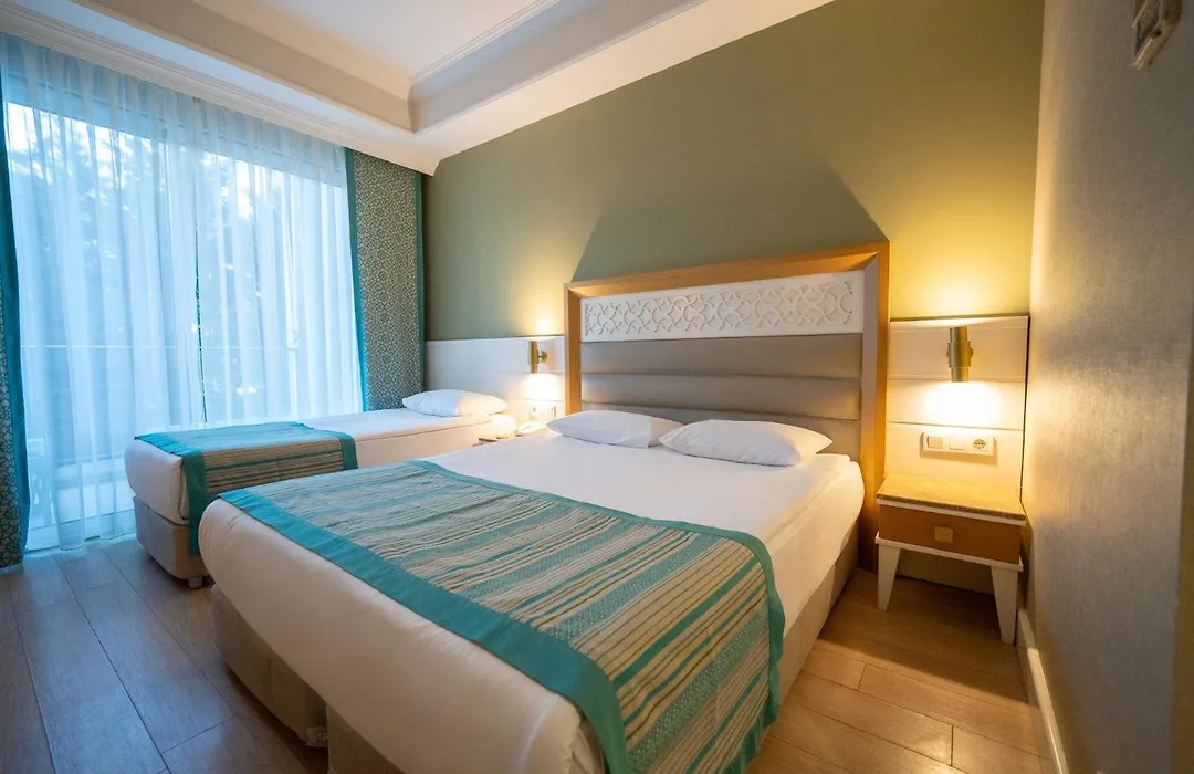 Karmir Resort & Spa-1